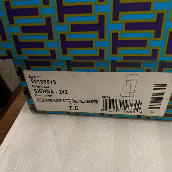 Tory Burch riding boots - Picture 4 of 9